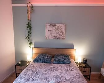 Jungle Room Évadez Vous Cosy Luxe Gare Autoroute - Givors - Chambre