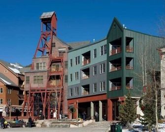 1 Bedroom Mountain Condo in River Run Village with Beautiful Mountain Views and Walking Distance to Ski - Keystone - Gebouw