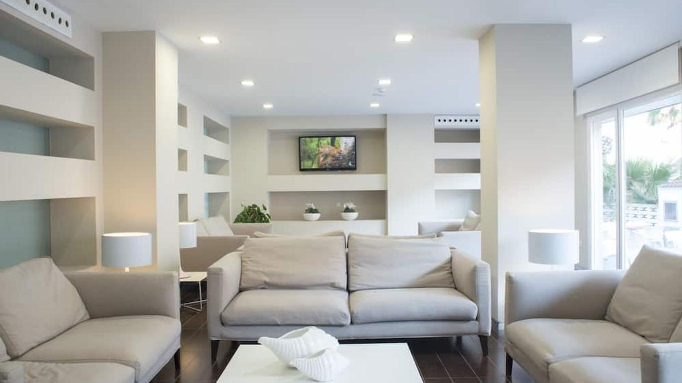 Aparthotel Acualandia