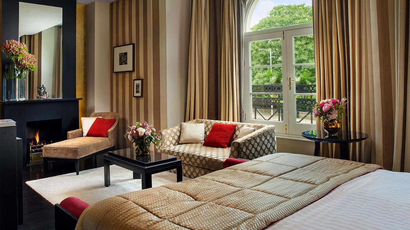 60 Hyde Park Gate Hotel