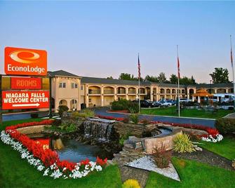 Econo Lodge at the Falls North - Niagara Falls - Toà nhà