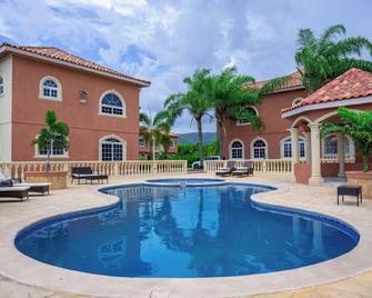 Island Dreams Villa - Montego Bay - Pool