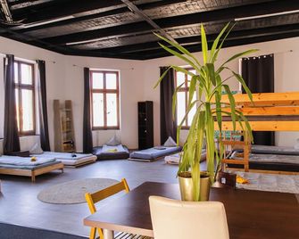 Blue Lotus Apartments - Bratislava - Ruang tamu