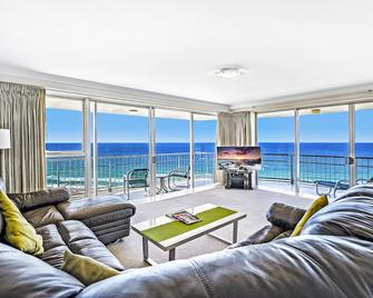 Talisman Apartments - Broadbeach - Living room
