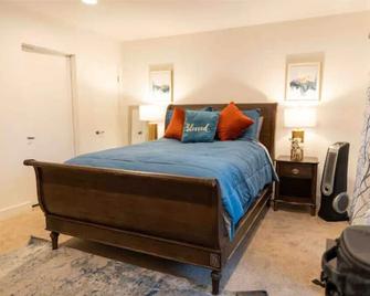 Little Saturn, Cute & Sweet Little Suite. Close by shops, museums, restaurants! - Los Ángeles - Habitación