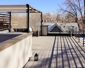 Modern Downtown Boulder Home, Rooftop Deck & Flatiron Views - Boulder - Balcony