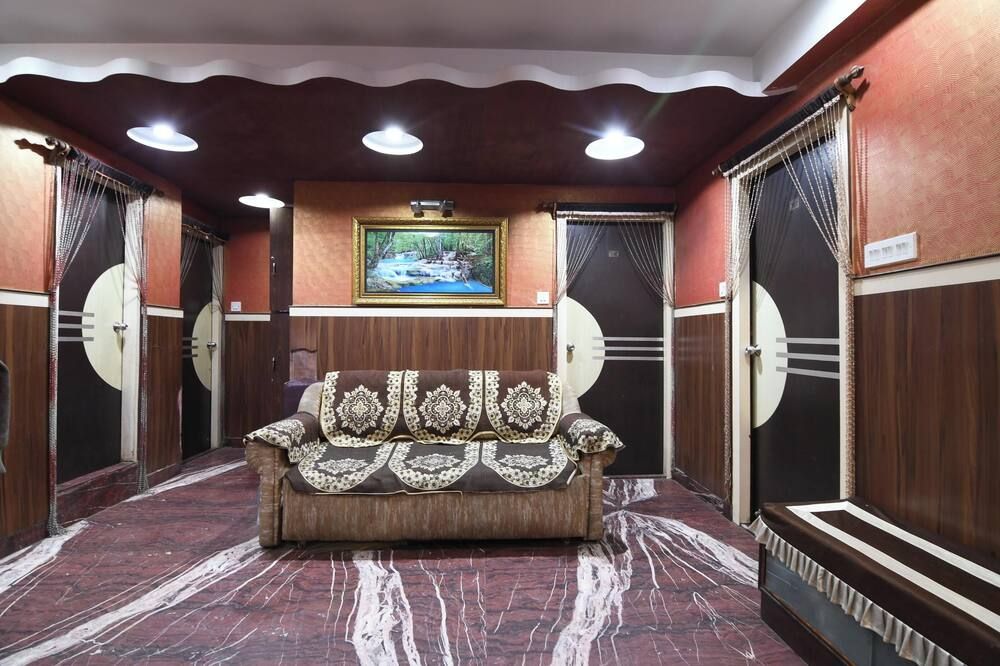 Hotel Classic International - כלכולתה - סלון