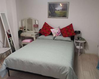 Shin-Awaji Building II - Vacation Stay 18007 - Osaka - Bedroom