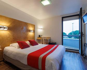 Hotel Le Rochelois - La Rochelle - Bedroom