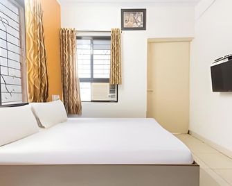 Hotel Saitej - Mahād - Habitación