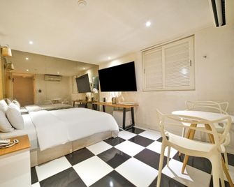 Sinchon Reem - Seoul - Schlafzimmer
