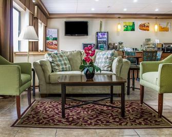Quality Inn - Manitowoc - Sala de estar
