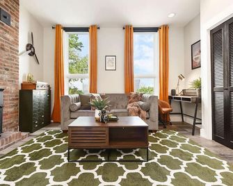 Grandview Ave Great Views Newly Remodeled! - Pittsburgh - Sala de estar