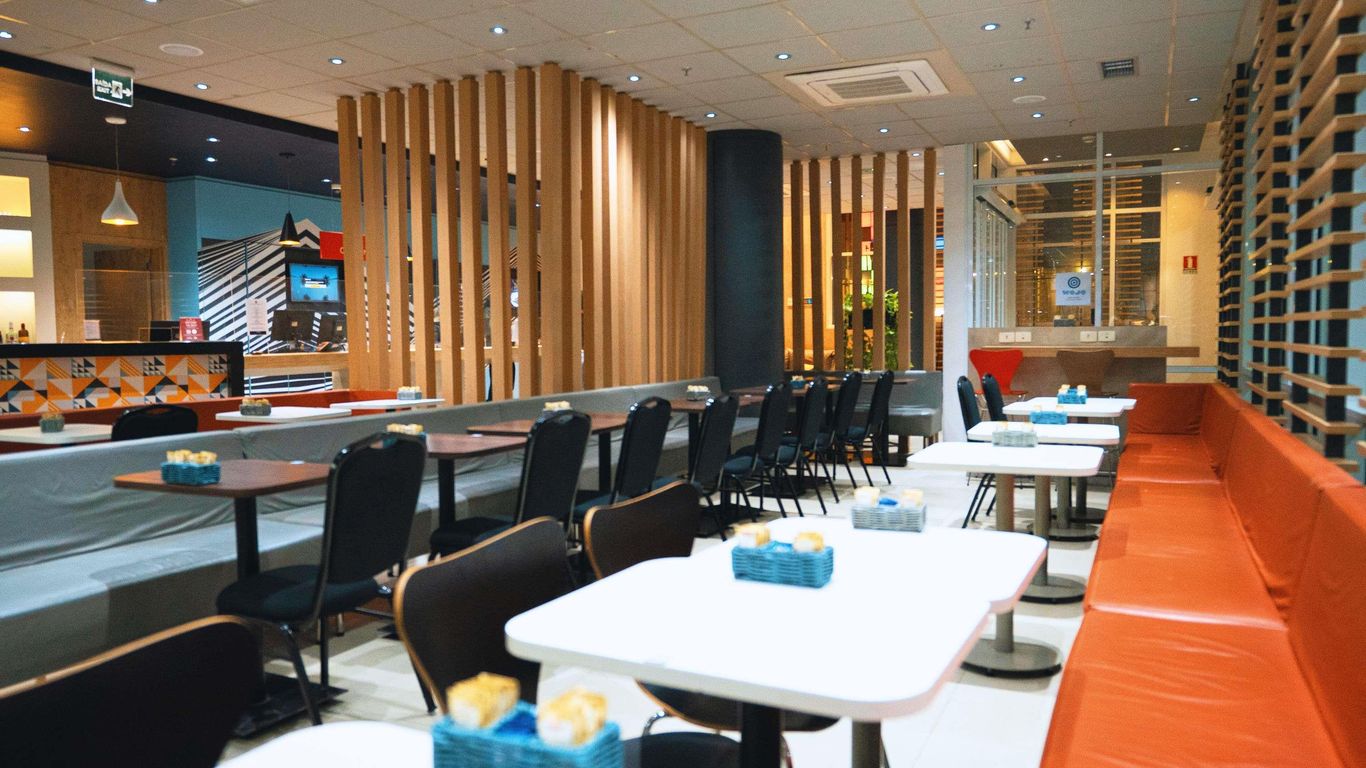 聖貝爾納多杜坎波宜必思快捷飯店