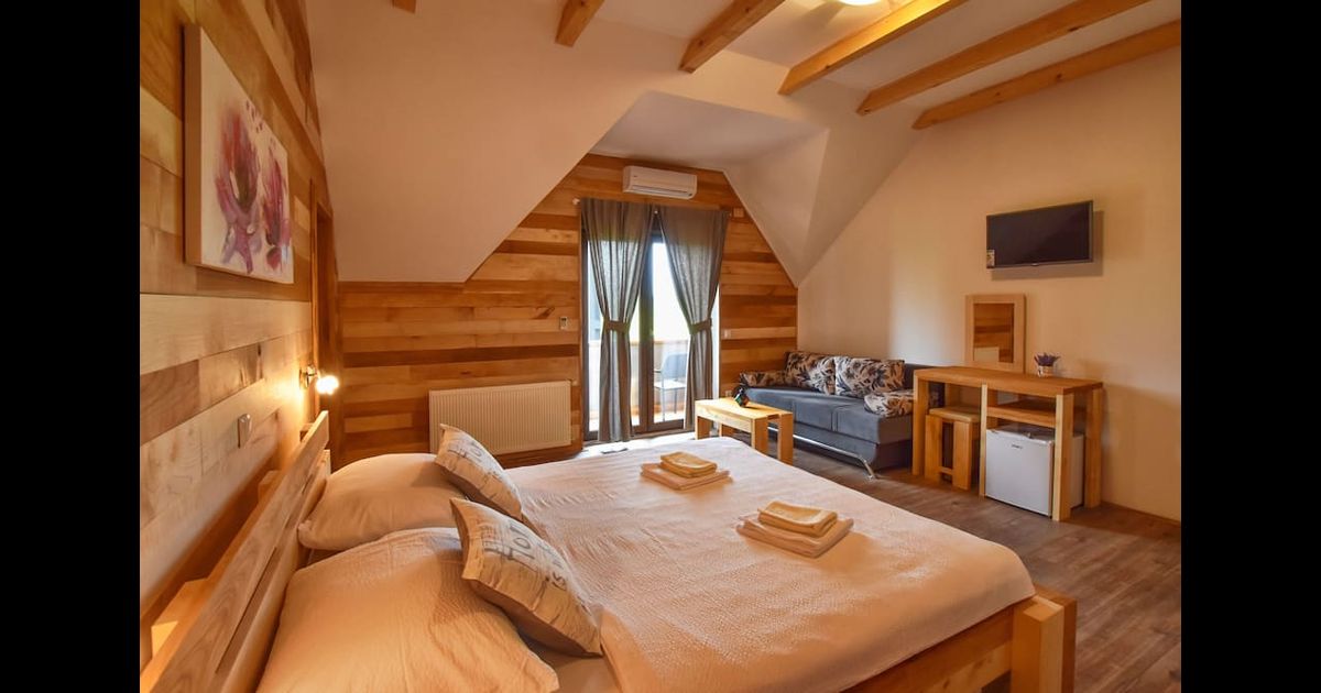 Villa Stone in Rakovica, Croatia from $68: Deals, Reviews, Photos | momondo