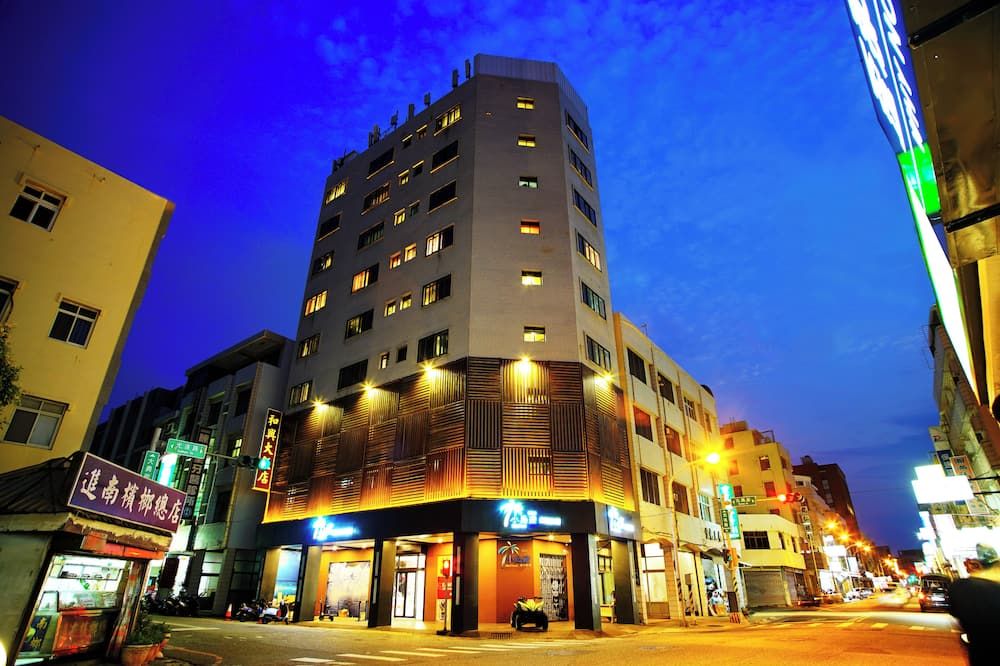 Sdu Hotel - Magong City - בניין