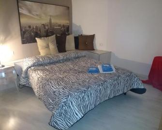 Mondialbed - Bitonto - Bedroom