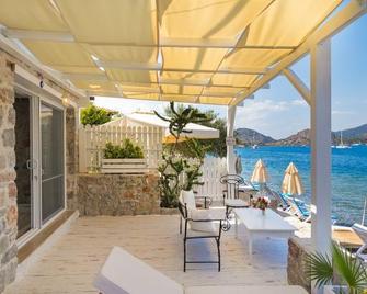 Tamara Beach Konuk Evi - Selimiye - Patio