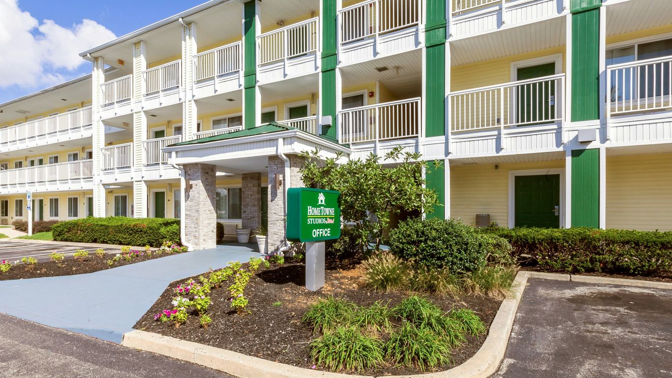 Hometowne Studios By Red Roof Philadelphia - Maple Shade, Nj