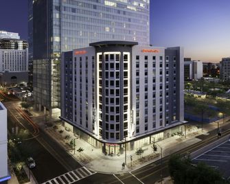 Hampton Inn and Suites by Hilton Phoenix Downtown - Phoenix - Building