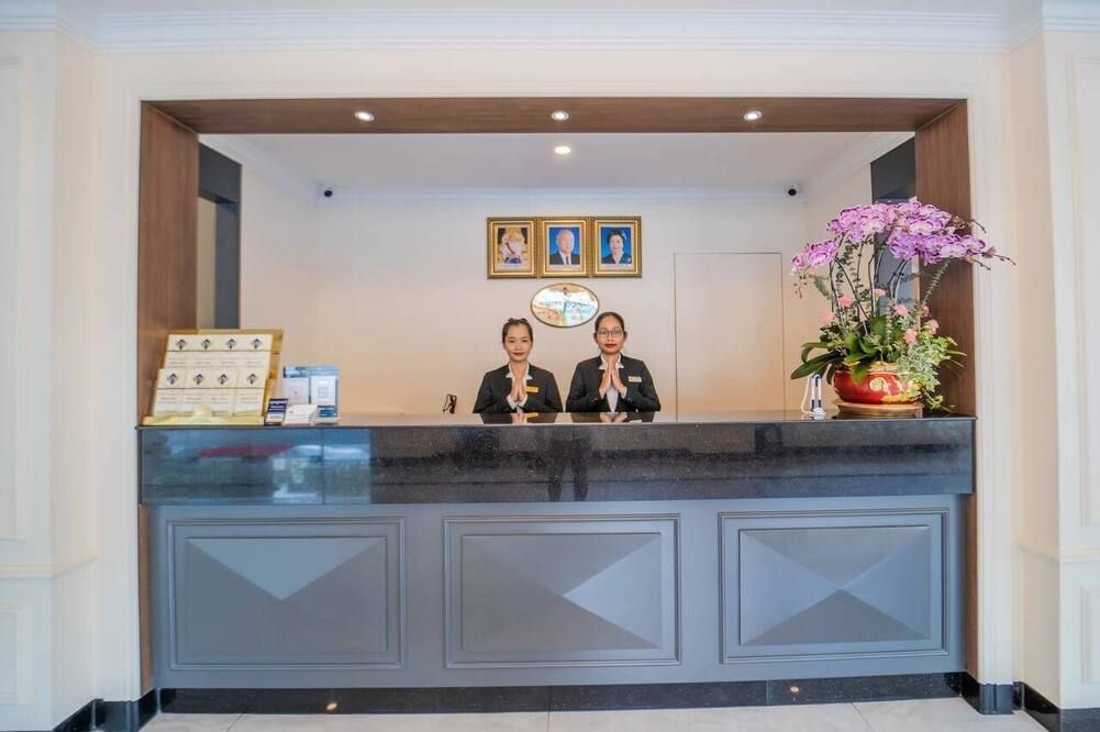 Le President Hotel - Nom Pen - Recepción