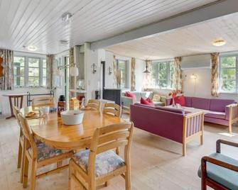 Holiday Home Sini - 300m from the sea in Lolland- Falster and Mon by Interhome - Gedser - Sala pranzo
