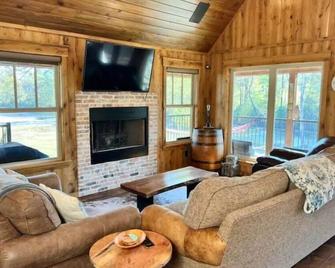 Southern Grace On The Caddo - On The River! With Hot Tub! - Glenwood