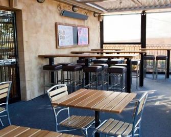 Shenanigans At The Imperial Hotel - Maitland - Restaurant