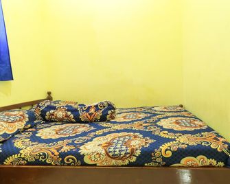 Dharmawati Homestay Syariah at Terminal Purabaya - Gedangan - Quarto