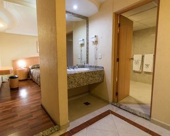 Hotel Atlante - Mexico City - Bathroom