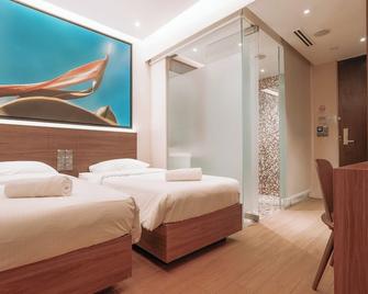 A Hotel Bugis, 11hrs, Stay From 8pm To 9am - Singapore - Bedroom