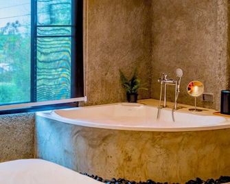 R resident resort - Phetchaburi