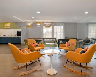 Spark by Hilton Syracuse Carrier Circle - East Syracuse - Lobby