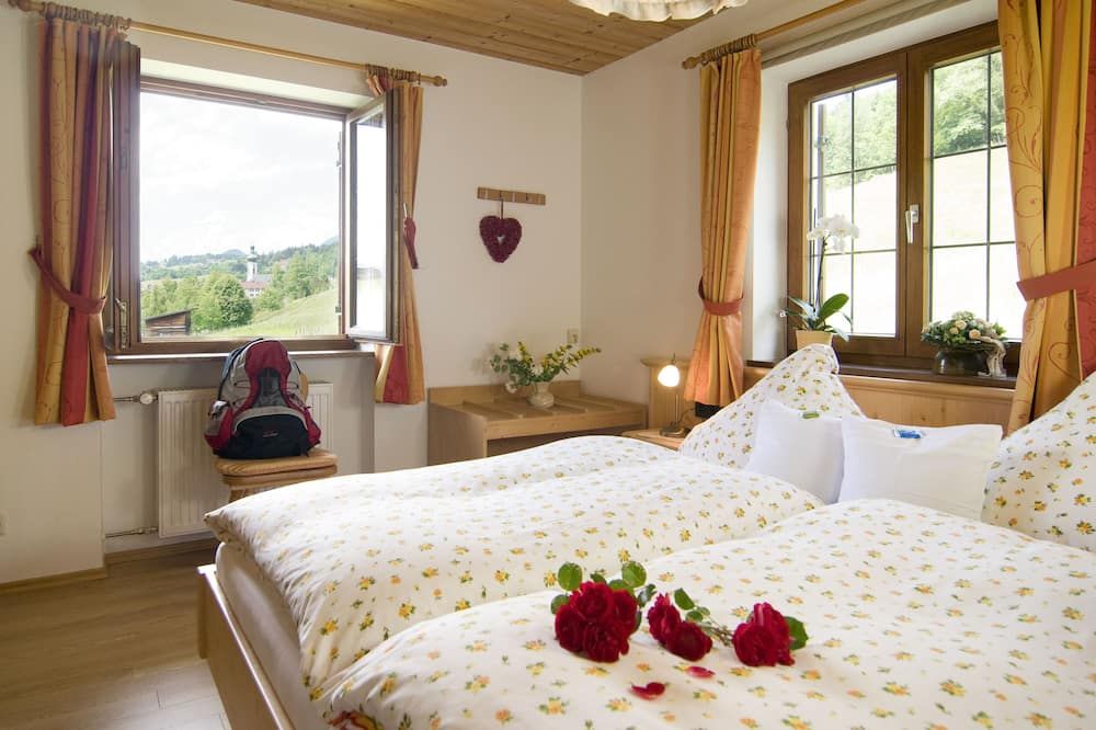 Ferienwohnung Christl in Reit Im Winkl - רייט אים וינקל - חדר שינה