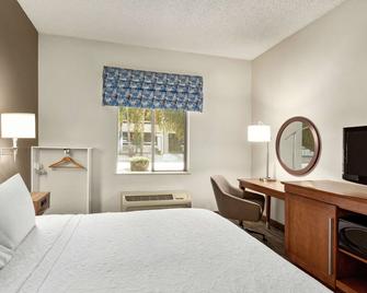 Hampton Inn Phoenix Midtown Downtown Area - Phoenix - Bedroom