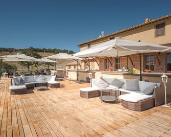 Terre Di Giorgio - Agriturismo Villa La Palazzetta - Castiglione d'Orcia - Patio
