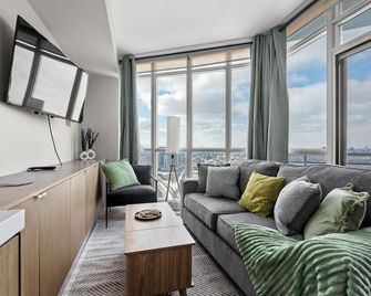 Elegant Downtown Apartments - Toronto