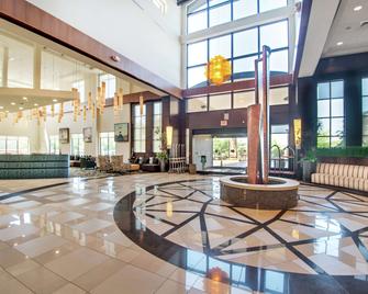 Embassy Suites by Hilton Fayetteville Fort Liberty - Fayetteville - Lobby