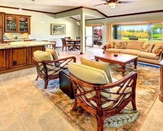 Kbm Resorts Free Car Kapalua Golf Villa Kgv-16p3 Fairway Views - Kapalua - Living room