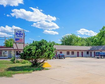 The Inn By OYO El Dorado Lake - El Dorado - Gebouw