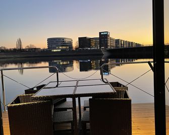 Hausboot Lore - Duisburg - Balkon