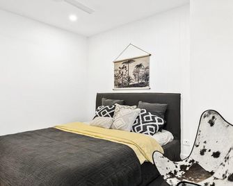 Joy Apartment 5 - Lorne - Bedroom