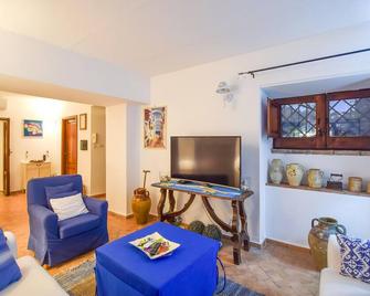Nice Home In Montauro With Wifi - Montauro - Sala de estar