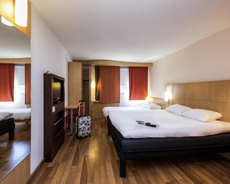 Hôtel ibis Sisteron - Sisteron - Camera da letto
