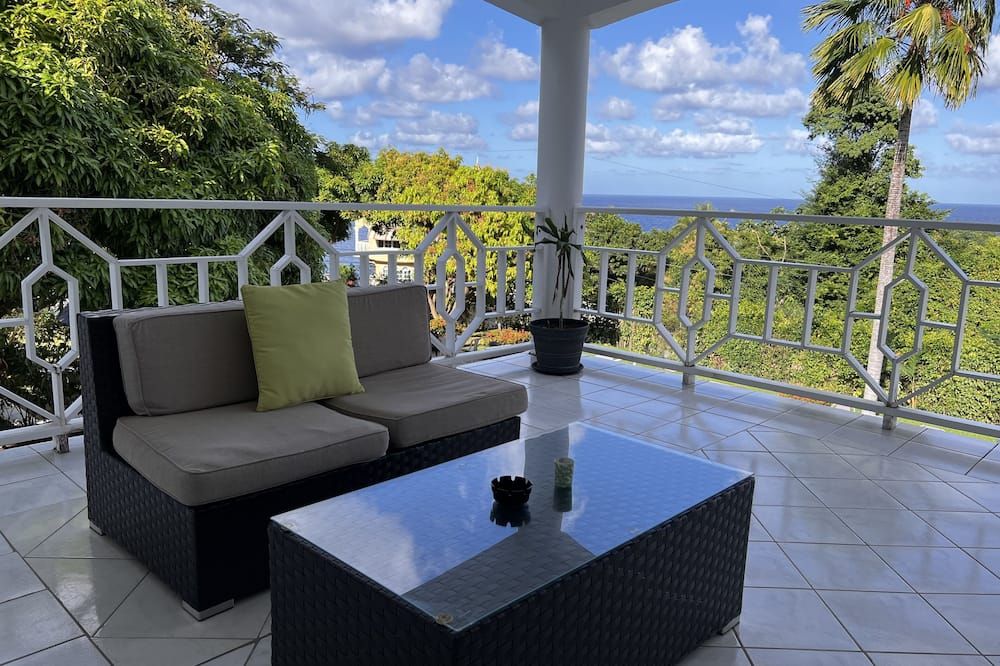 أول نايشنز جيست هاوس - Fairy Hill - شرفة