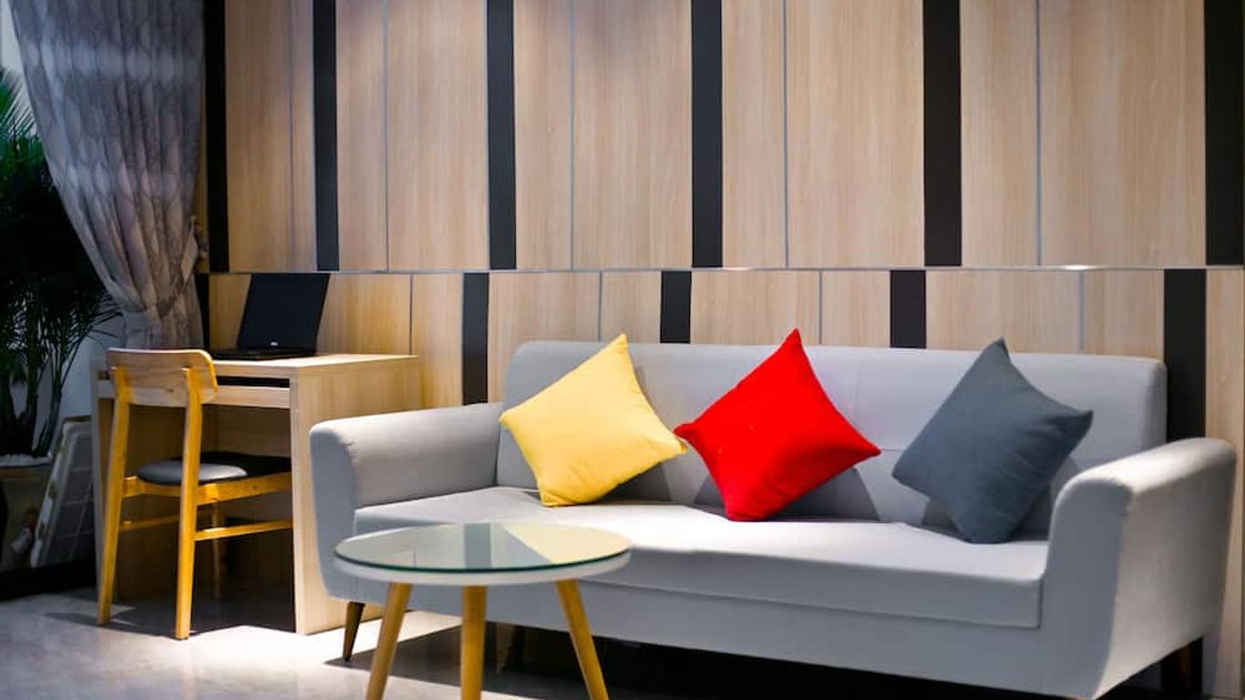 Moonlight Bay Hotel & Apartment