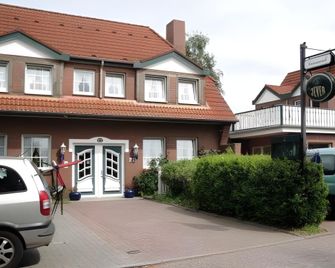 Hotel-Pension Friesenruh - Bensersiel - Building