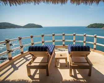 La Casa Que Canta - Zihuatanejo - Bedroom