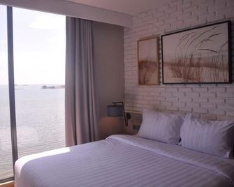 Expressia Hotel Makassar - Makassar - Habitación