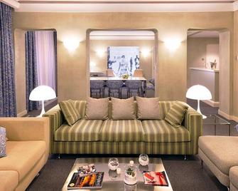StandArt Hotel Moscow, A Member of Design Hotels - Moscou - Sala